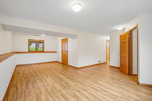 7877 18th Street N, Saint Paul, MN 55128