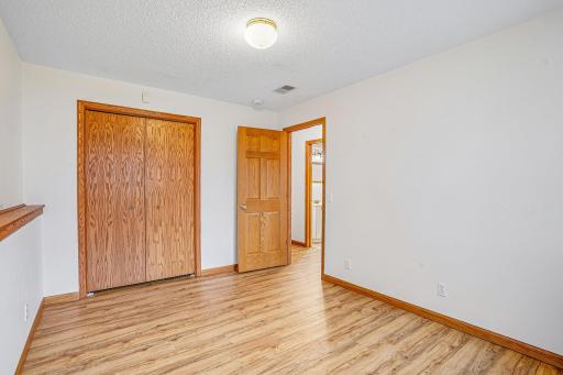 7877 18th Street N, Saint Paul, MN 55128