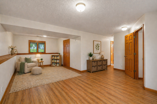 7877 18th Street N, Saint Paul, MN 55128