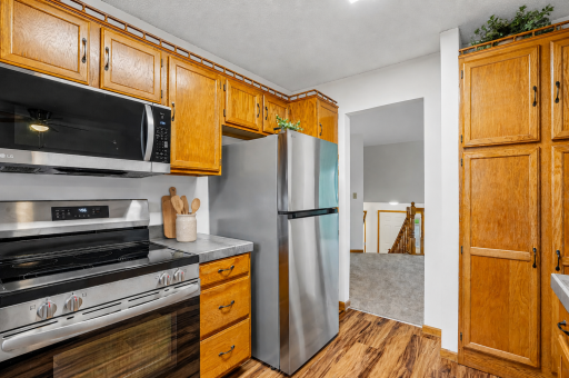 7877 18th Street N, Saint Paul, MN 55128