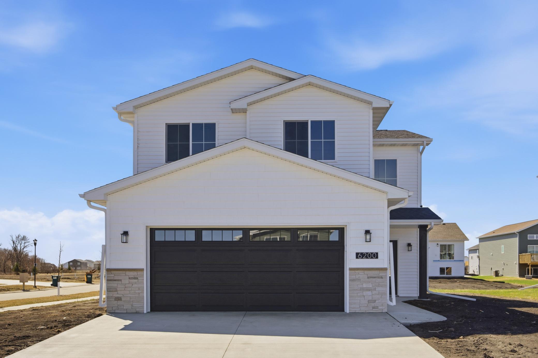 6200 86th Avenue S, Horace, ND 58047