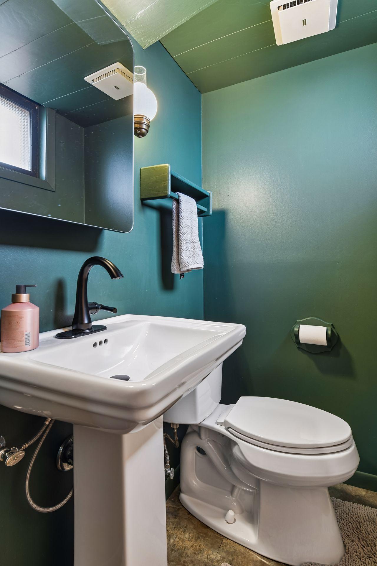 5148 Vincent Avenue South - Spacecrafting - 0031.jpg