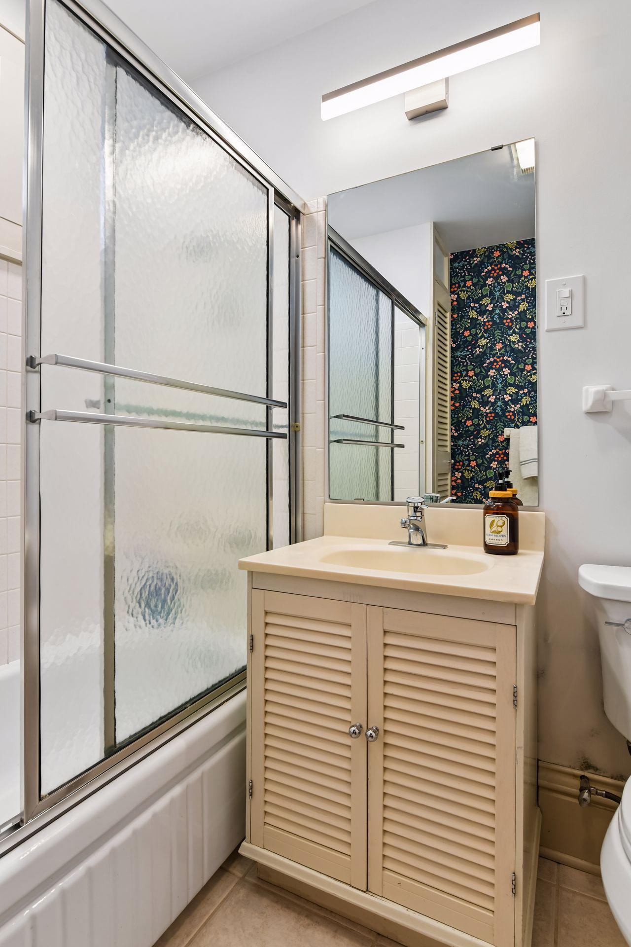 5148 Vincent Avenue South - Spacecrafting - 0026.jpg