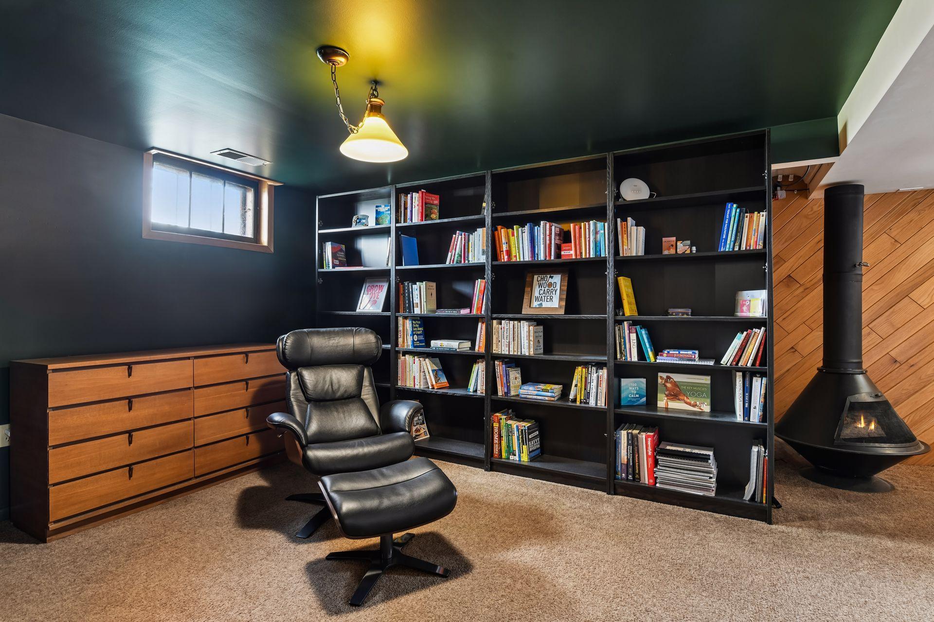 5148 Vincent Avenue South - Spacecrafting - 0030.jpg