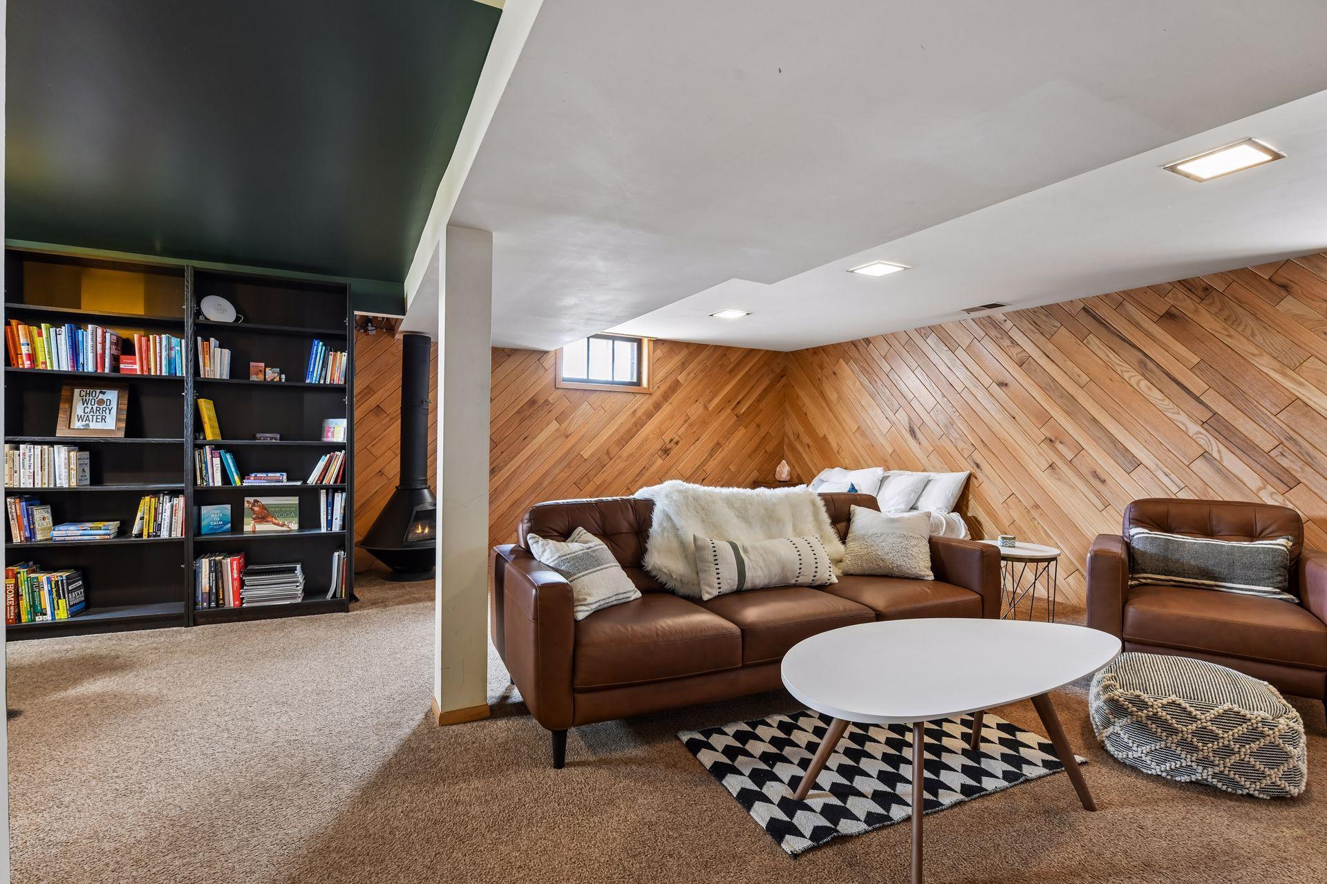 5148 Vincent Avenue South - Spacecrafting - 0027.jpg