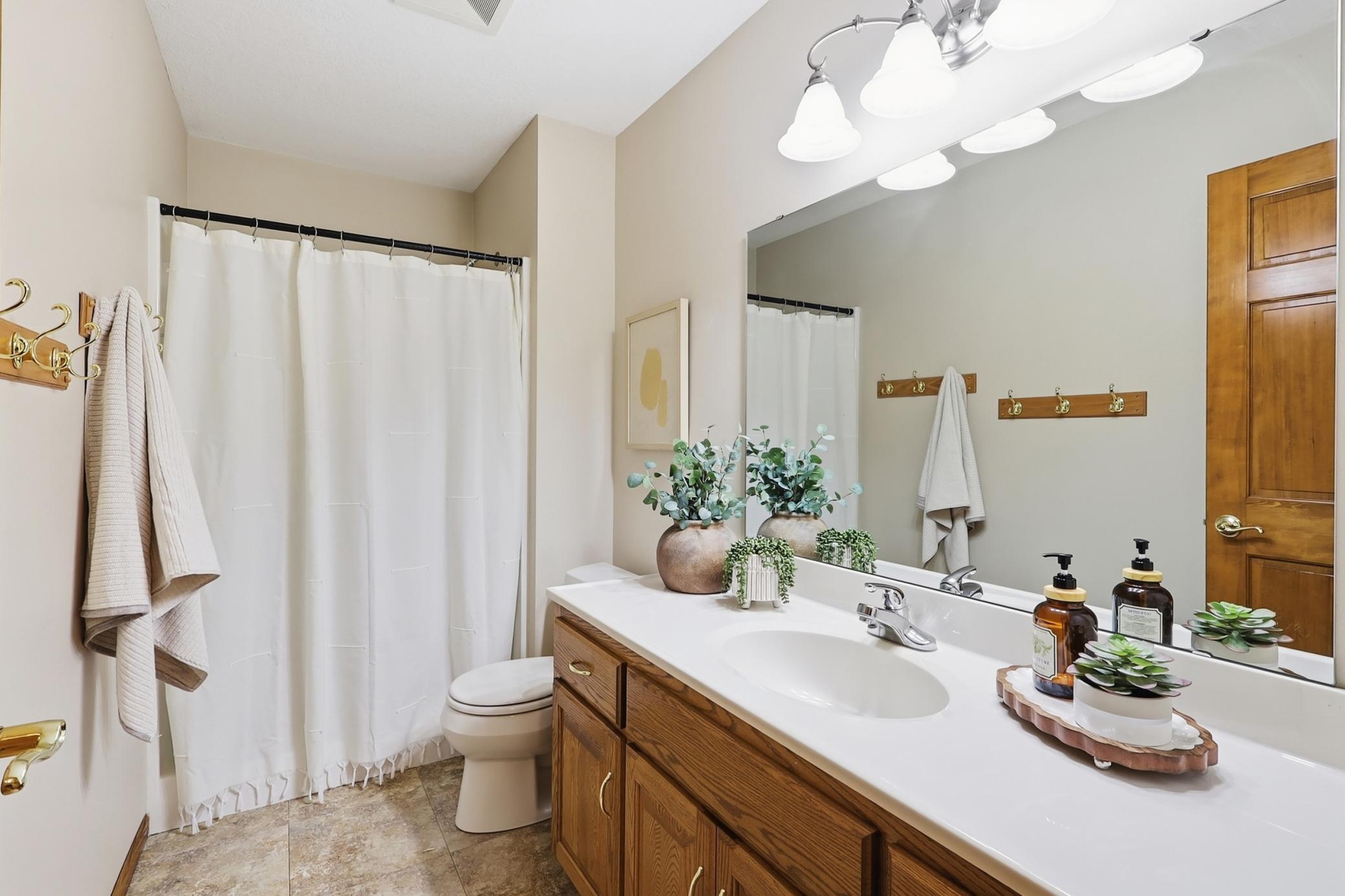 Lower Level 3/4 bath