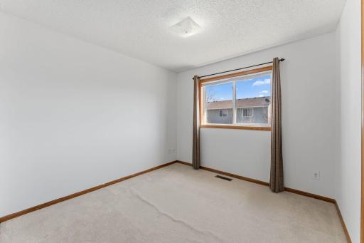 496 Braeburn Drive, Shakopee, MN 55379