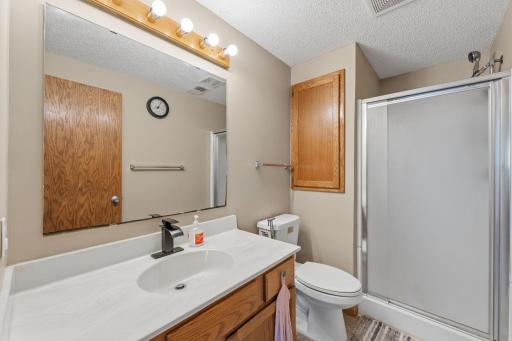 496 Braeburn Drive, Shakopee, MN 55379