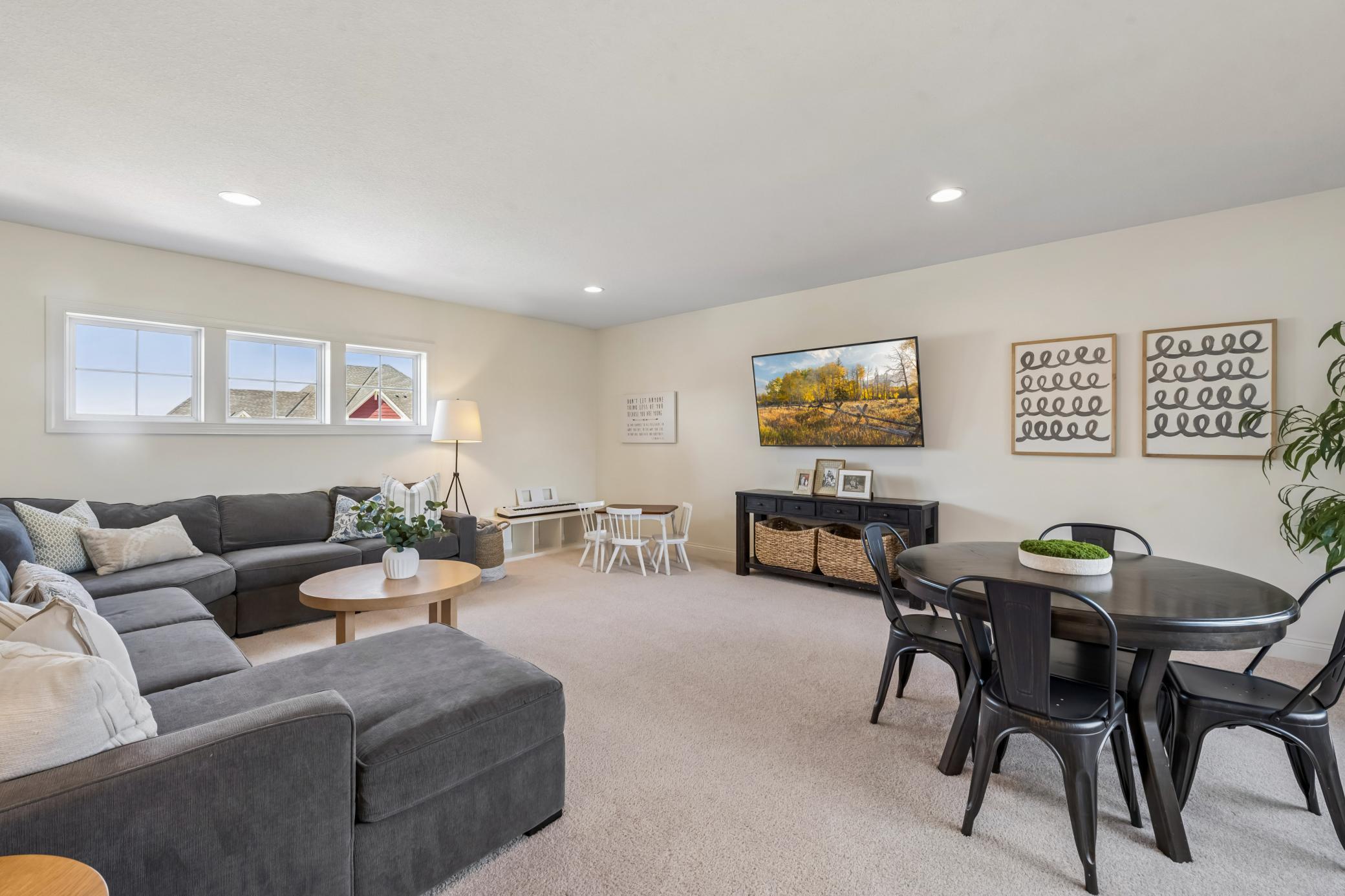 Upper Level Bonus Room