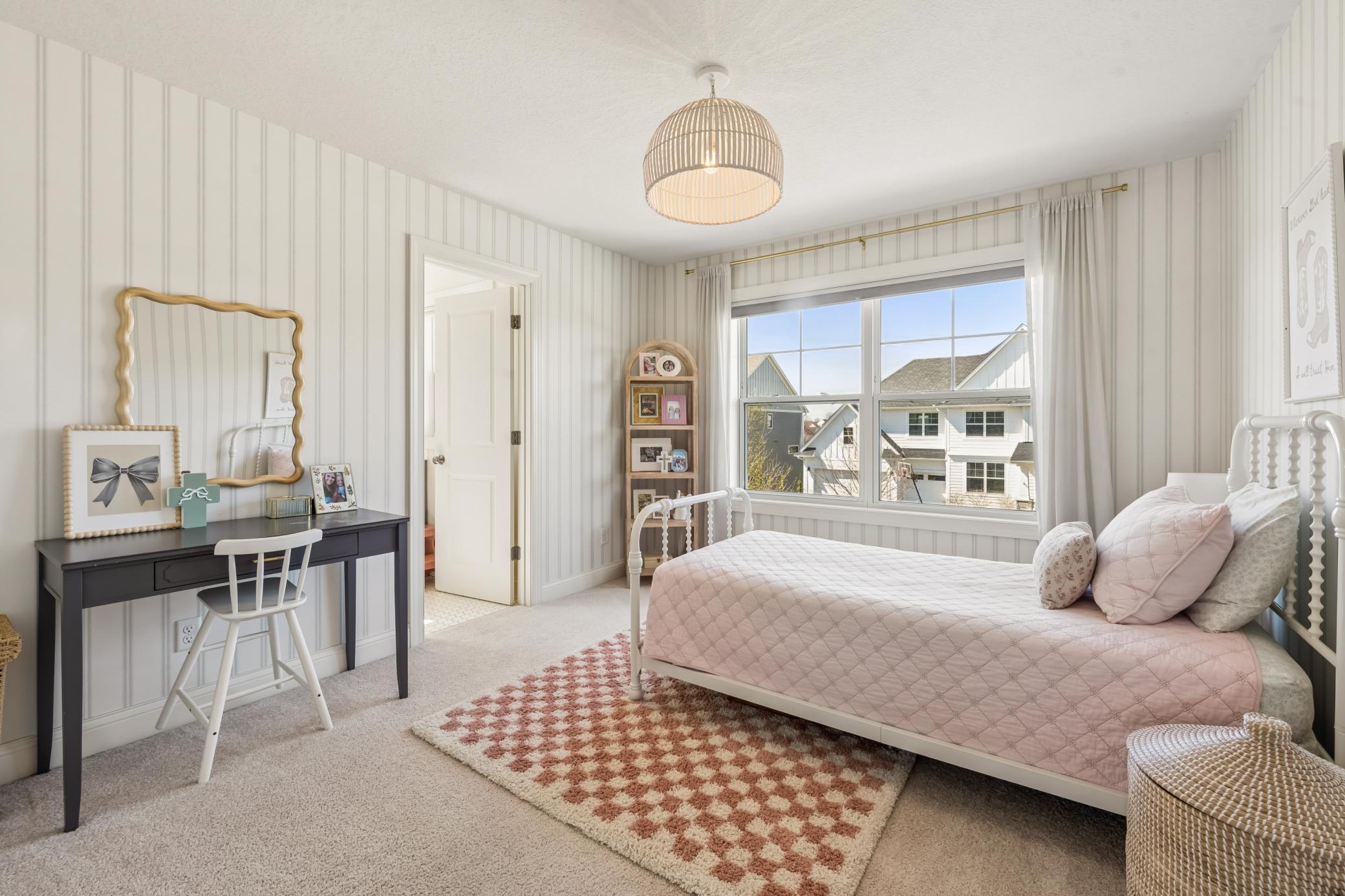 Upper Bedroom with Bathroom