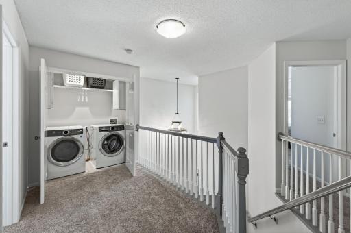 662 Sutherland Drive, Woodbury, MN 55129