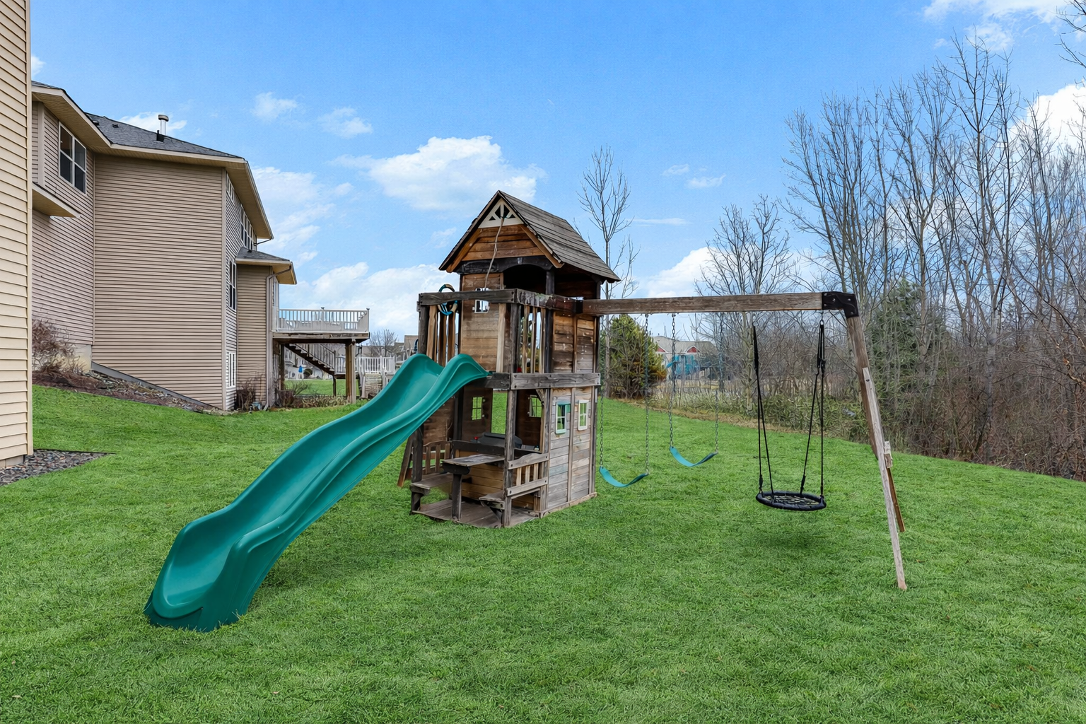 back yard - Playground set