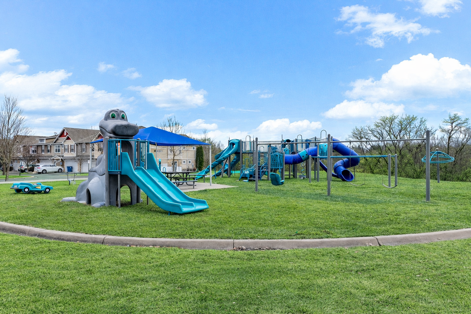 Neighborhood park just around the corner