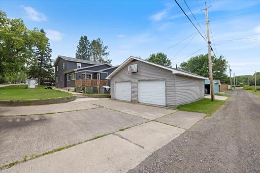 602 8th Street NW, Chisholm, MN 55719