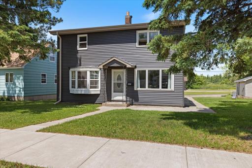 602 8th Street NW, Chisholm, MN 55719