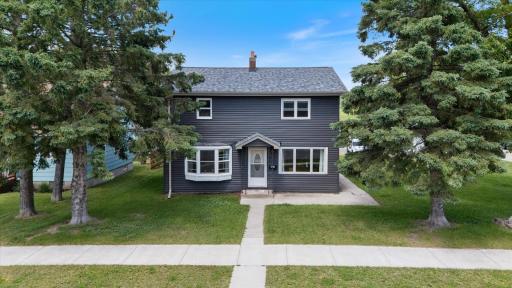 602 8th Street NW, Chisholm, MN 55719