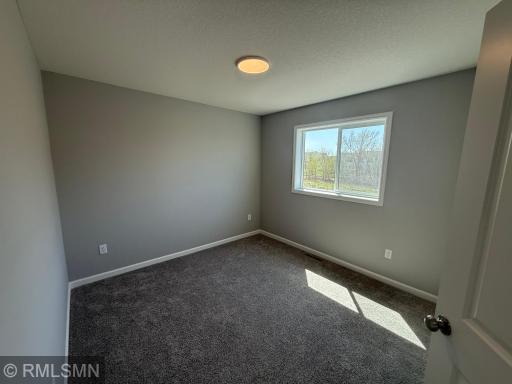 1548 Meadows Drive NE, East Bethel, MN 55011