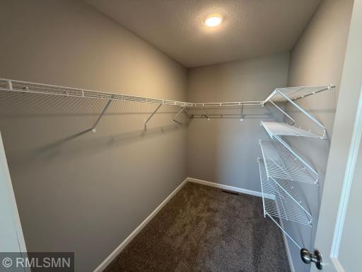 1548 Meadows Drive NE, East Bethel, MN 55011