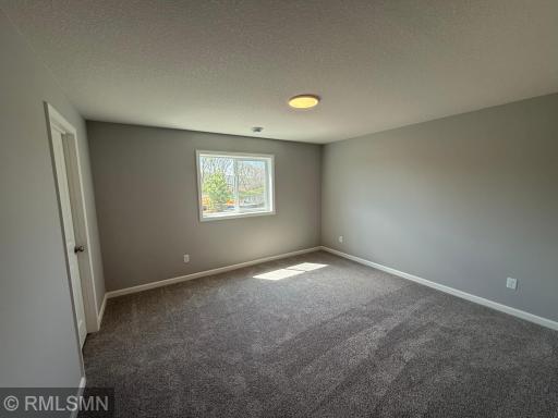 1548 Meadows Drive NE, East Bethel, MN 55011