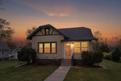1715 Greeley Avenue N, Glencoe, MN 55336