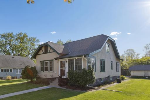 1715 Greeley Avenue N, Glencoe, MN 55336