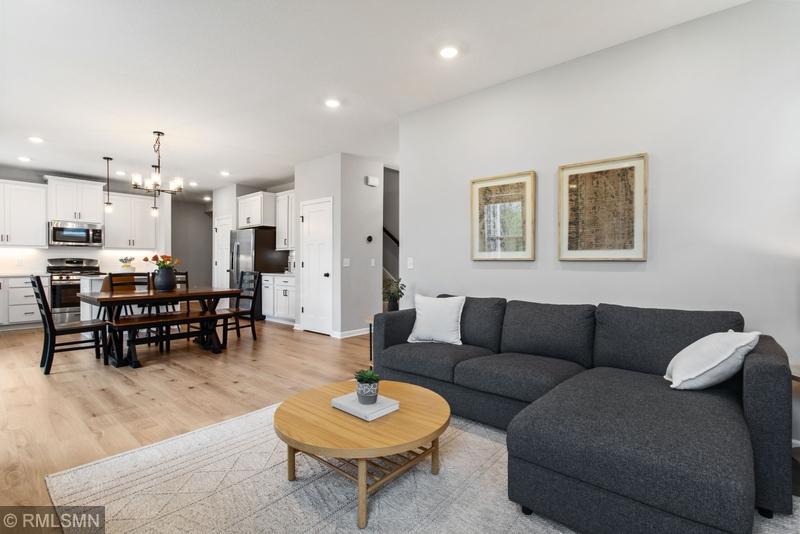 06.5 Main Living.jpg