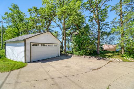 1812 E Shore Drive, Detroit Lakes, MN 56501