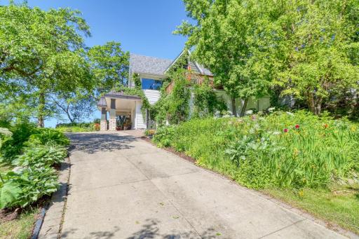1812 E Shore Drive, Detroit Lakes, MN 56501