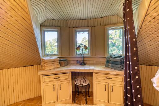 1812 E Shore Drive, Detroit Lakes, MN 56501