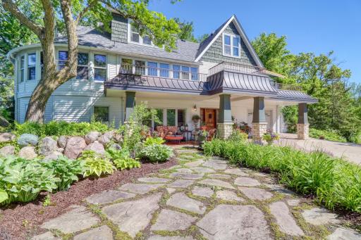 1812 E Shore Drive, Detroit Lakes, MN 56501