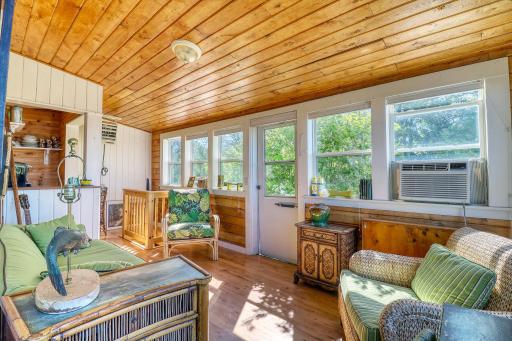 1812 E Shore Drive, Detroit Lakes, MN 56501