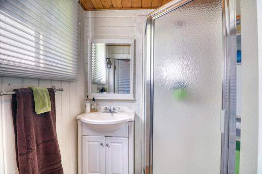 1812 E Shore Drive, Detroit Lakes, MN 56501
