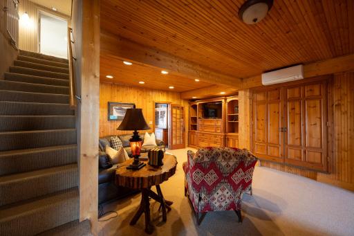 1812 E Shore Drive, Detroit Lakes, MN 56501