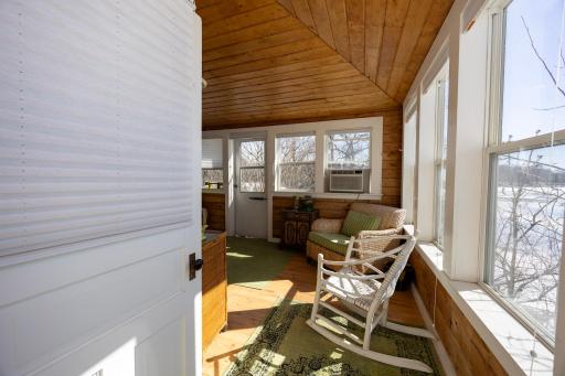 1812 E Shore Drive, Detroit Lakes, MN 56501