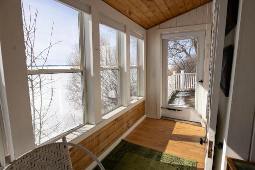 1812 E Shore Drive, Detroit Lakes, MN 56501