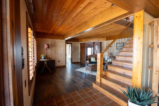 1812 E Shore Drive, Detroit Lakes, MN 56501