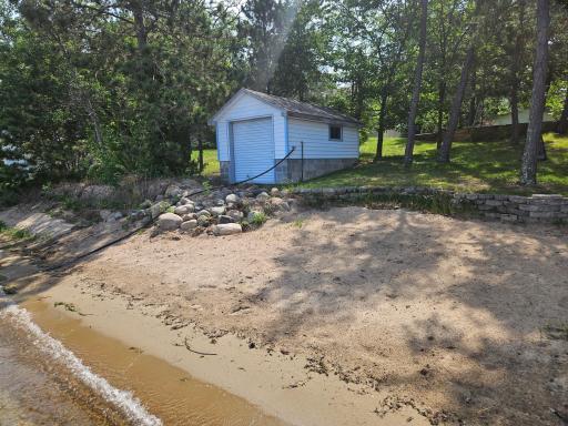 5471 Crow Wing Lake Road, Fort Ripley, MN 56449