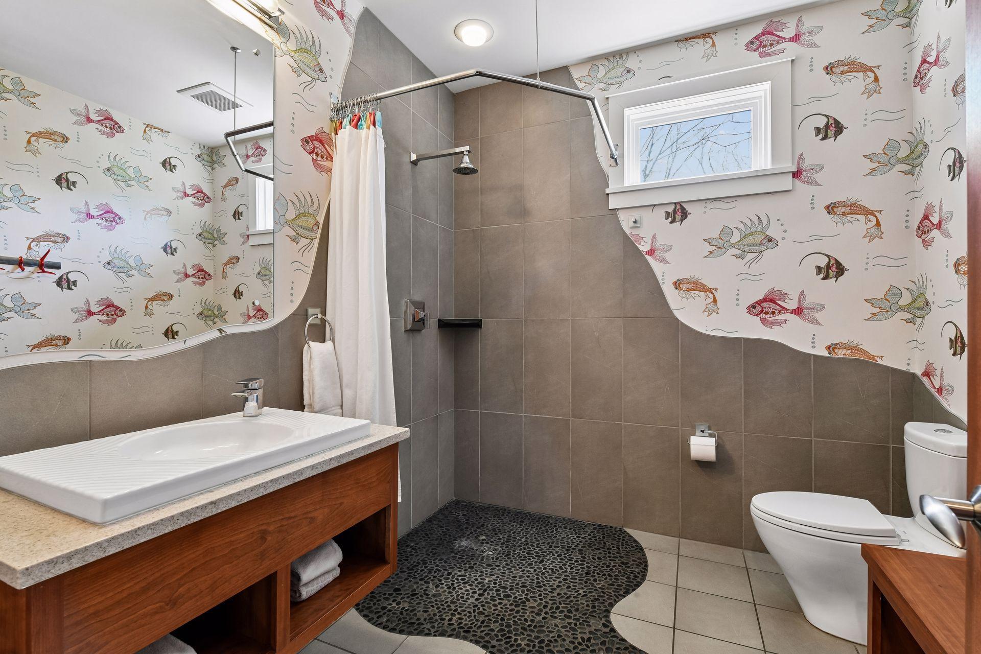 Main floor bath near pool