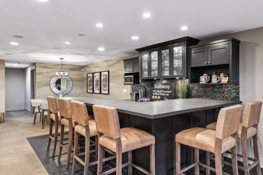 154 Babcock Lane, Wayzata, MN 55391