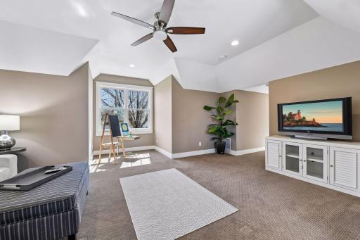 154 Babcock Lane, Wayzata, MN 55391