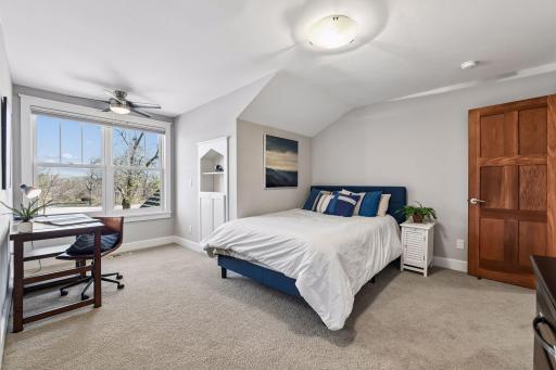 154 Babcock Lane, Wayzata, MN 55391