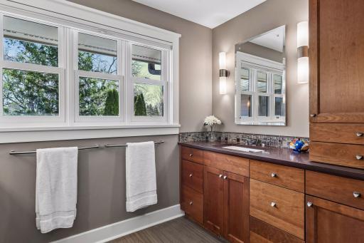 154 Babcock Lane, Wayzata, MN 55391