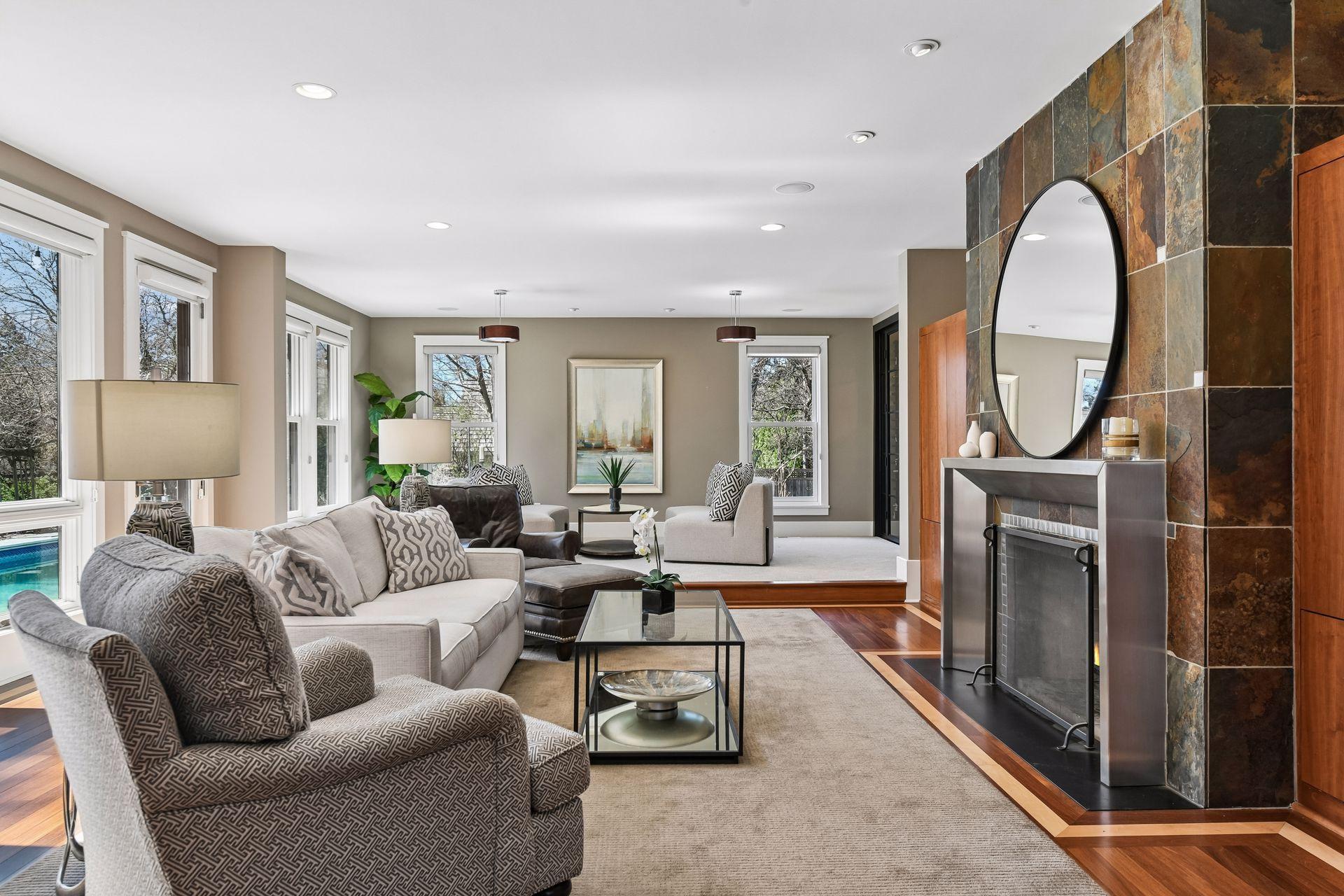 Living room and bonus level