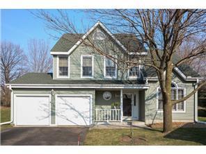 Very cozy 2 Story on Cul-de-sac