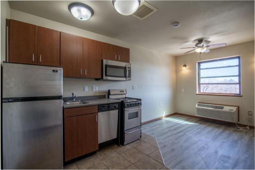 1022 W Villard Street, Dickinson, ND 58601