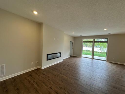 17725 Everest Avenue, Lakeville, MN 55044