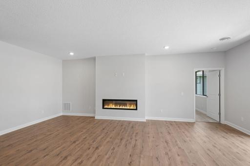 17725 Everest Avenue, Lakeville, MN 55044