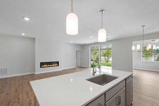 17725 Everest Avenue, Lakeville, MN 55044