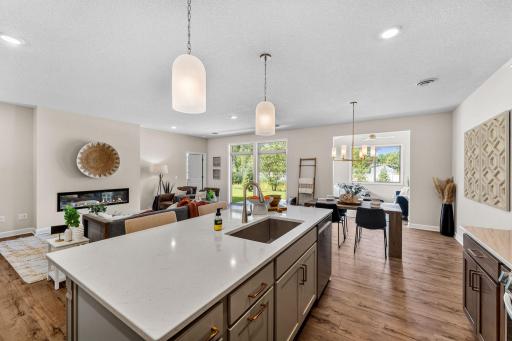 17725 Everest Avenue, Lakeville, MN 55044