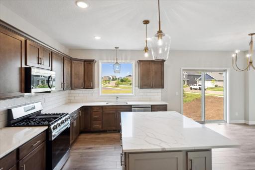 5956 Upper 179th Street W, Lakeville, MN 55044